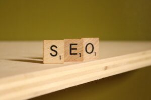 SEO firma hjælper virksomheder med SEO
